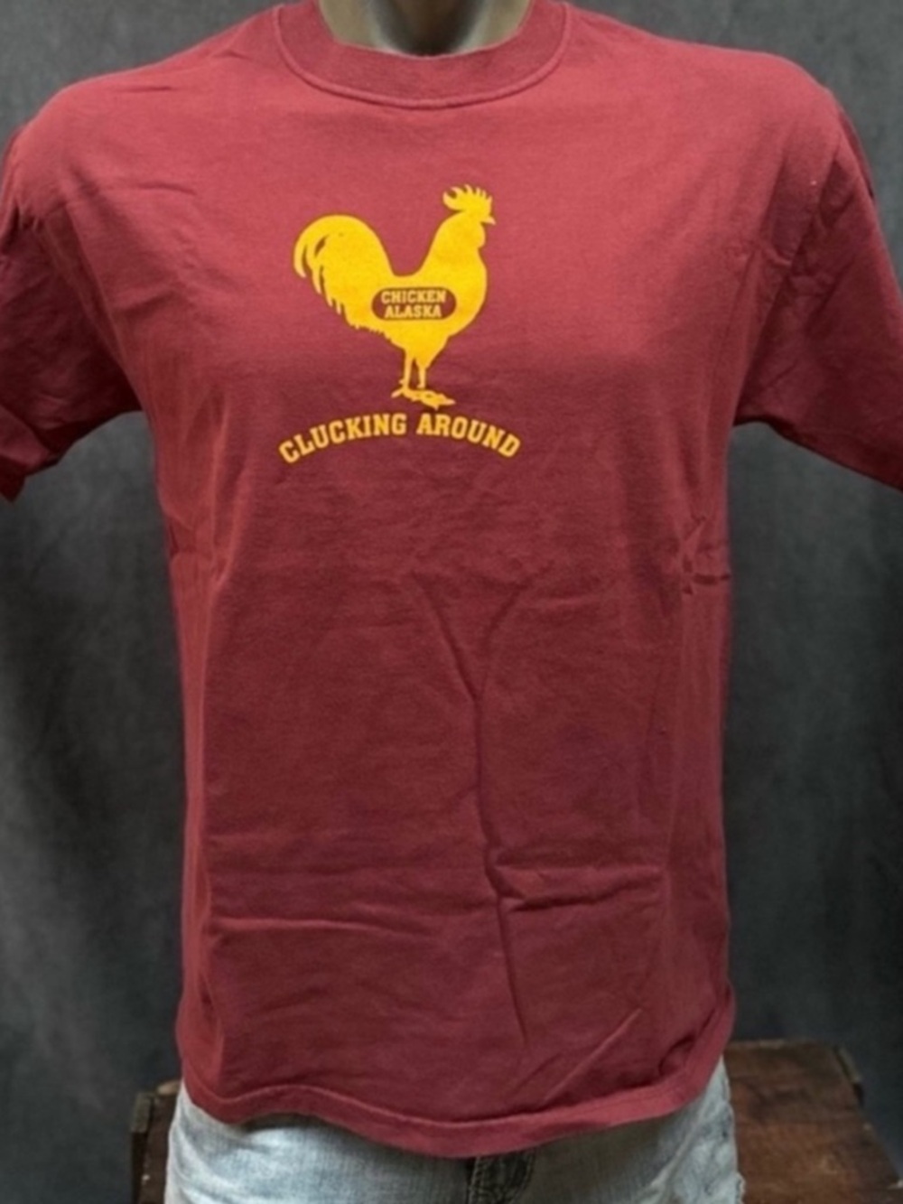 Vintage chicken Alaska Tshirt Sz large